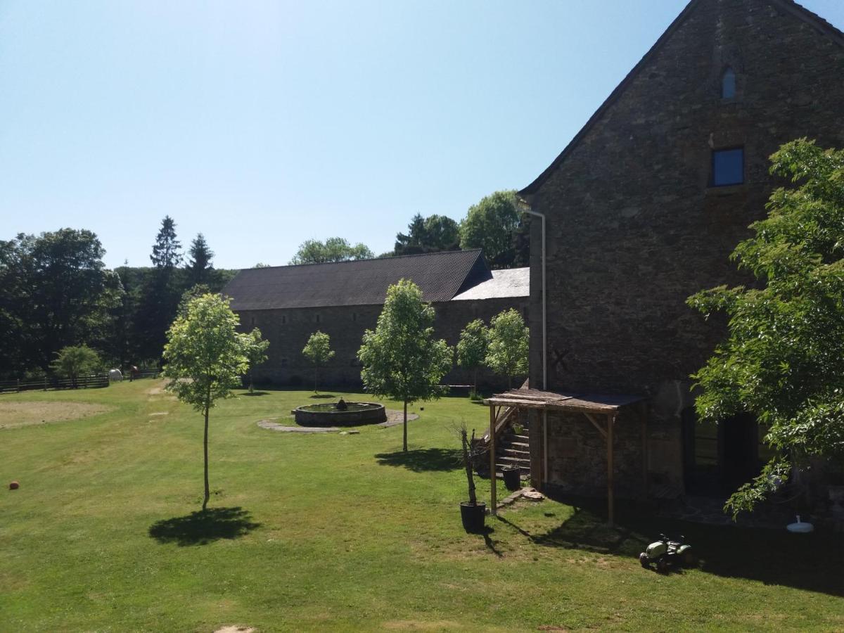 Hotel Domaine D'Angel-Berg Vezins-de-Levezou Exteriér fotografie