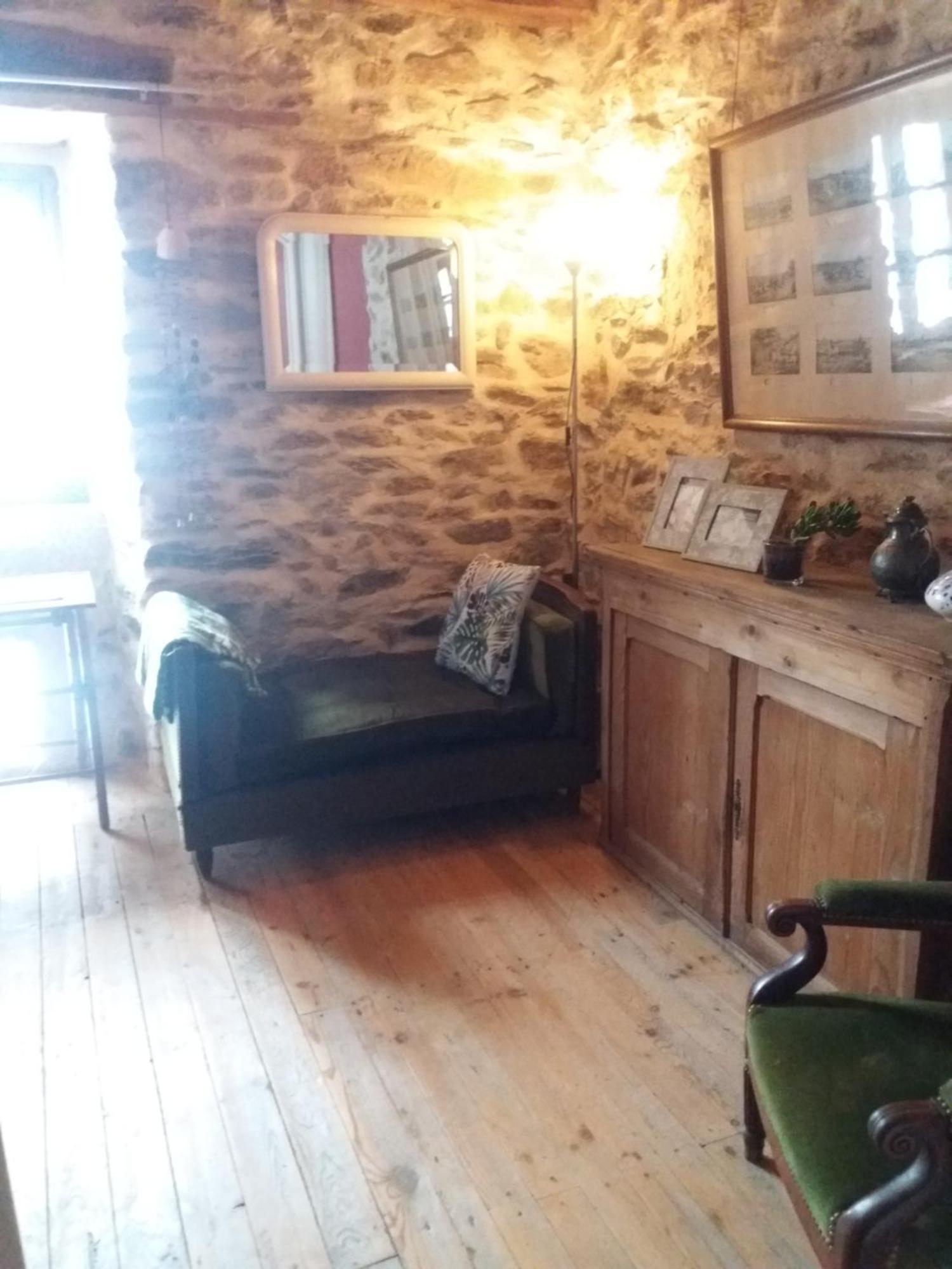 Hotel Domaine D'Angel-Berg Vezins-de-Levezou Pokoj fotografie
